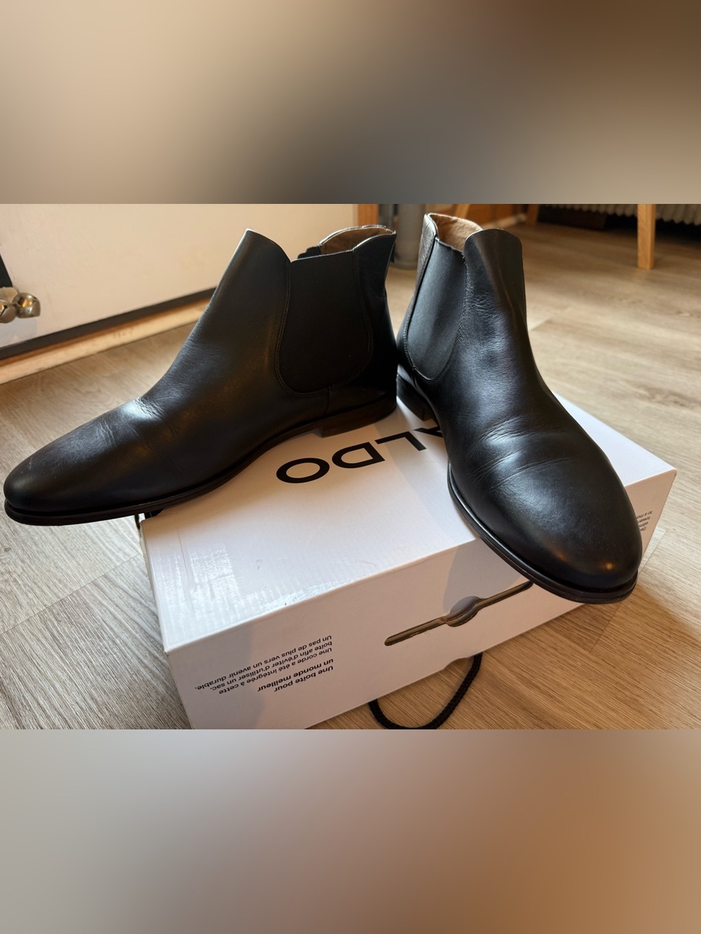 ALDO Men’s Black Leather Chelsea Boots